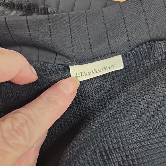 Bellwether Cycling Shorts XXL Black Red Blue Padded Bike Model 5691 - Picture 2 of 11